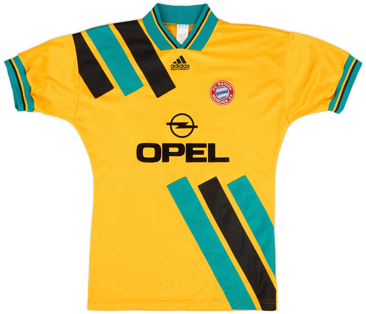 1993-96 Bayern Munich Away Shirt