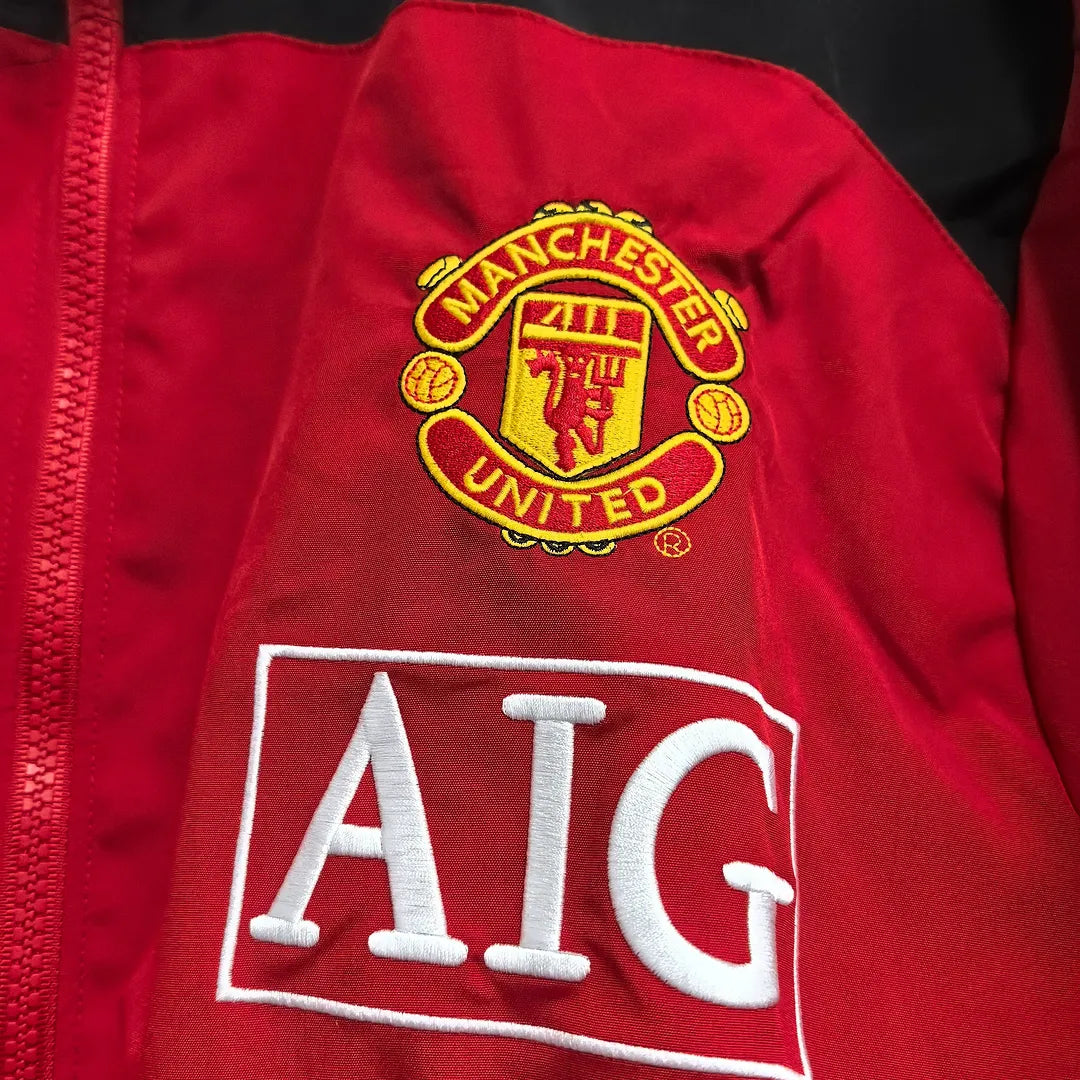 Manchester United Retro Windbreaker Jacket