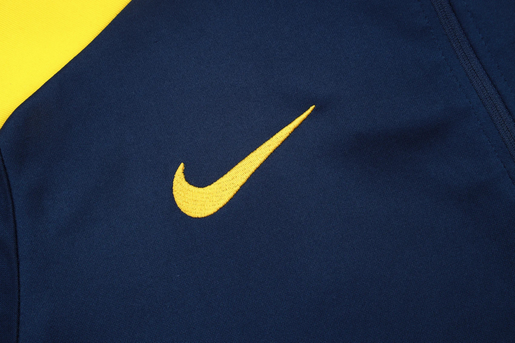 Athletico Madrid Winter Tracksuit 2025-26