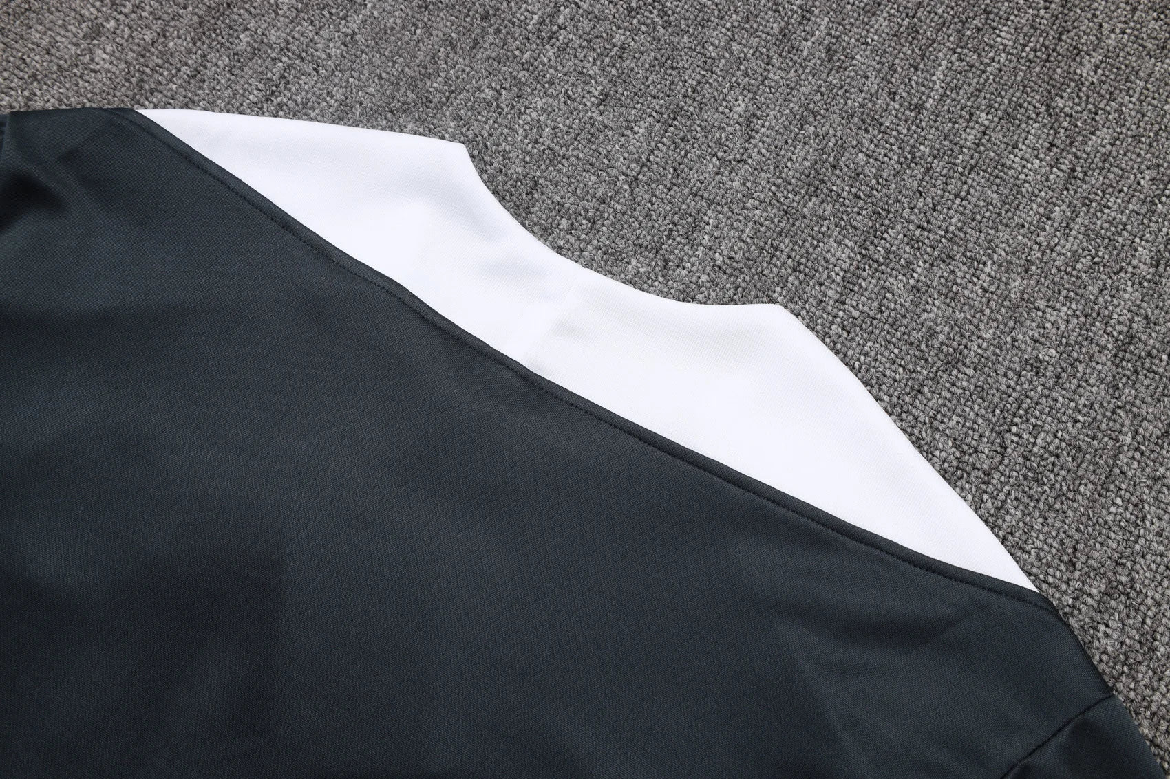 Chelsea Winter Tracksuit 2025-26