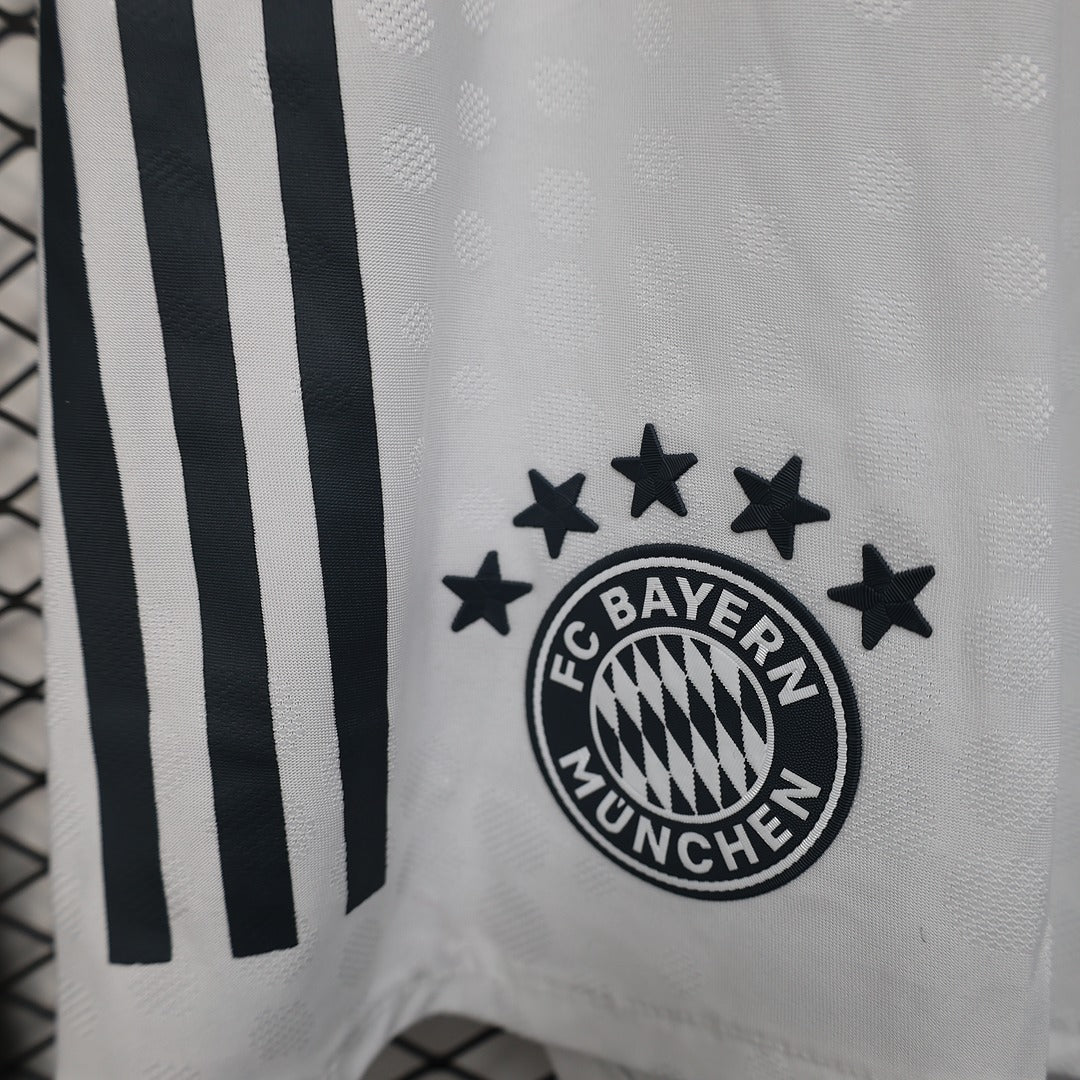 FC Bayern Munich 2025-26 Away Shorts