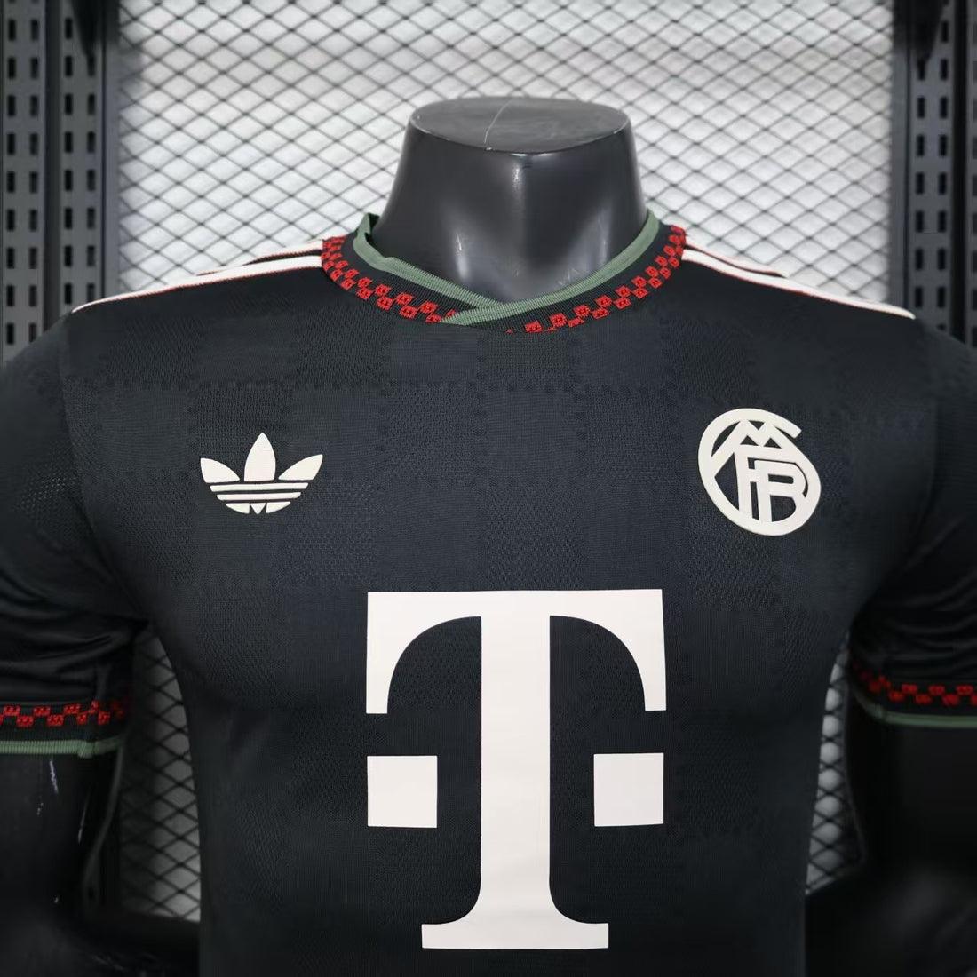 FC Bayern Munich 2025-26 Third