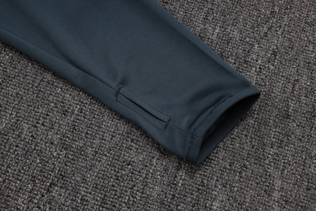 FC Bayren Munich Winter Tracksuit 2025-26