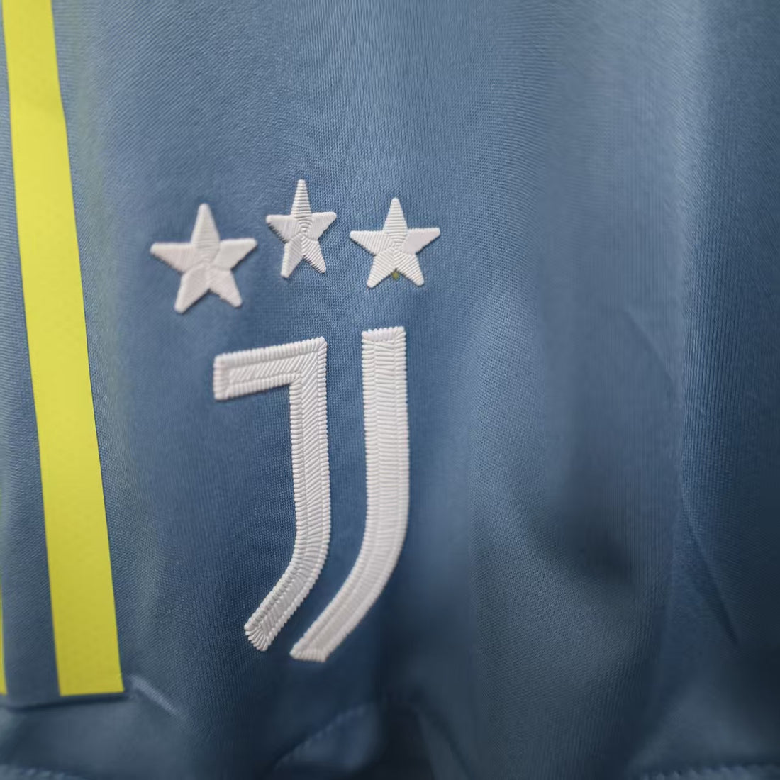 Juventus 2025-26 Away Shorts