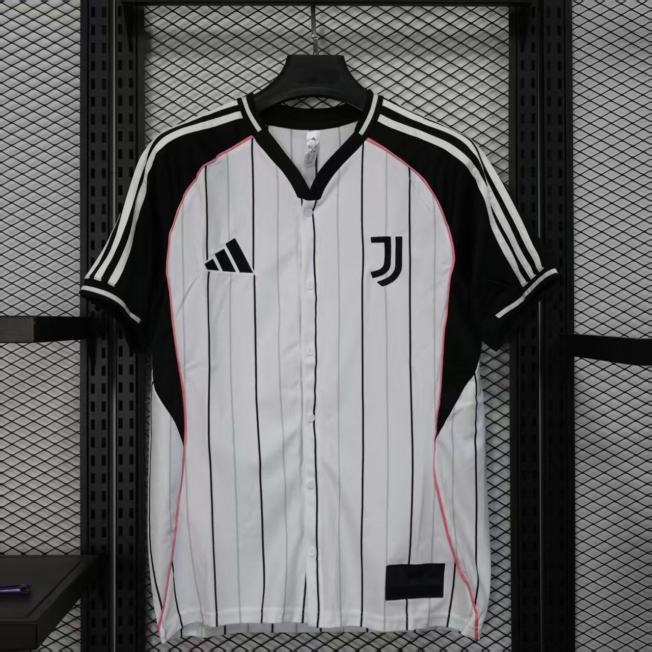 Juventus Baseball Shirt 2025-26