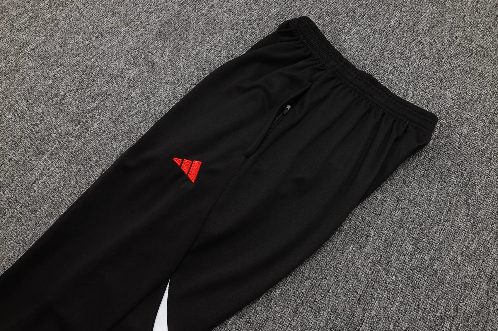 Liverpool Winter Tracksuit 2025-26