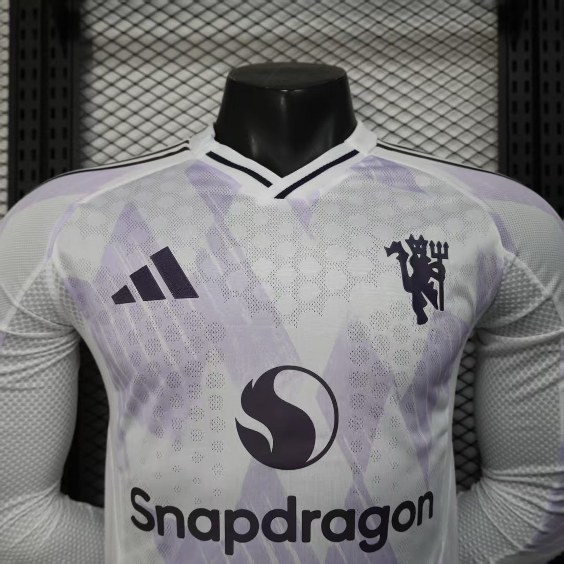 Manchester United 2025-26 Away Long Sleeve