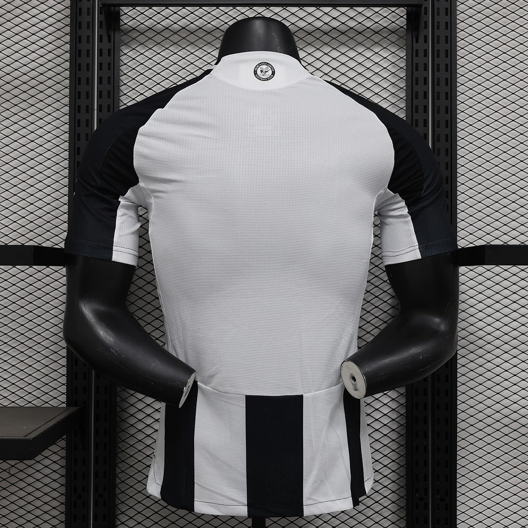 Newcastle United 2024-25 Home