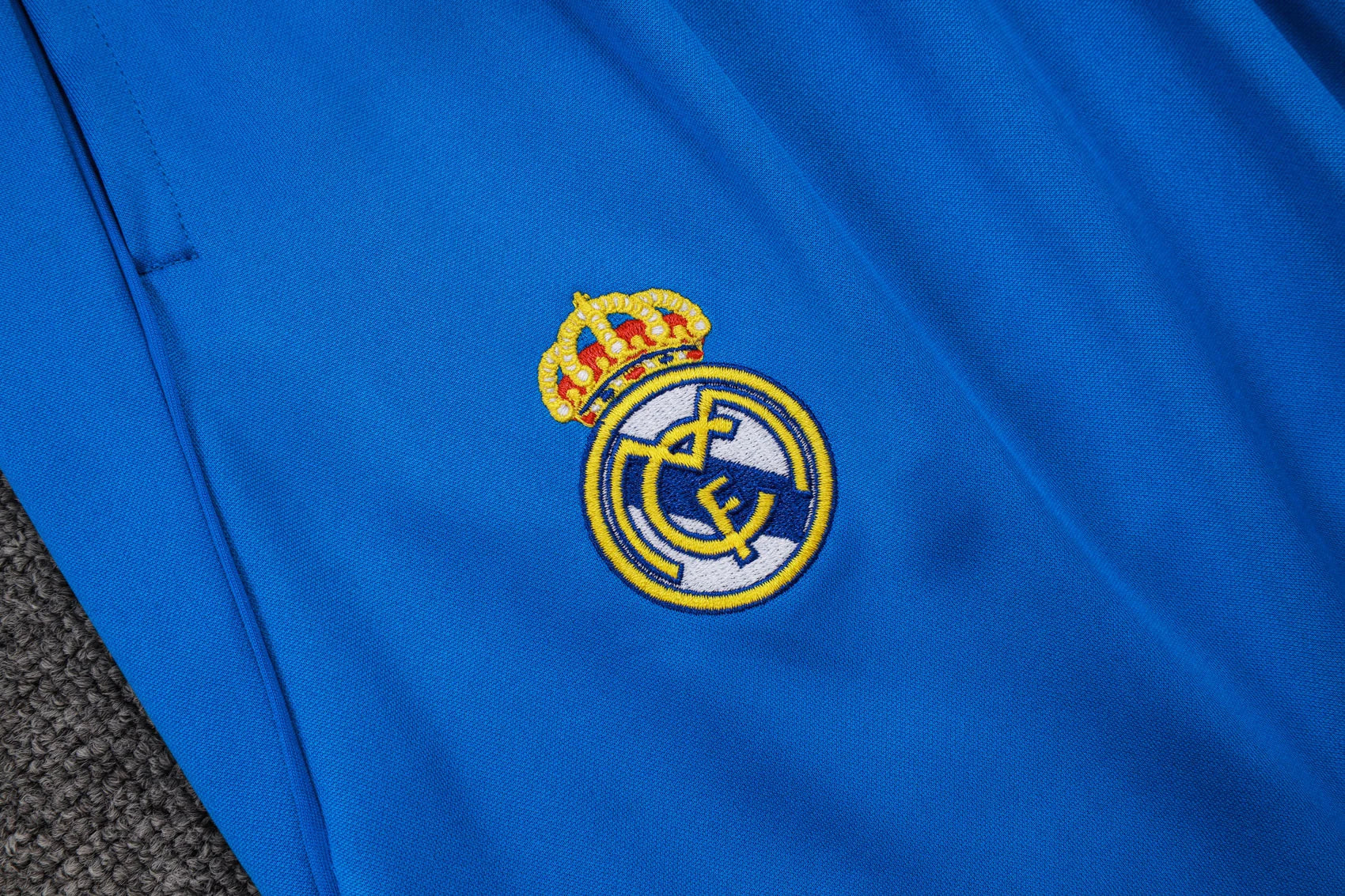 Real Madrid Winter Tracksuit 2025-26