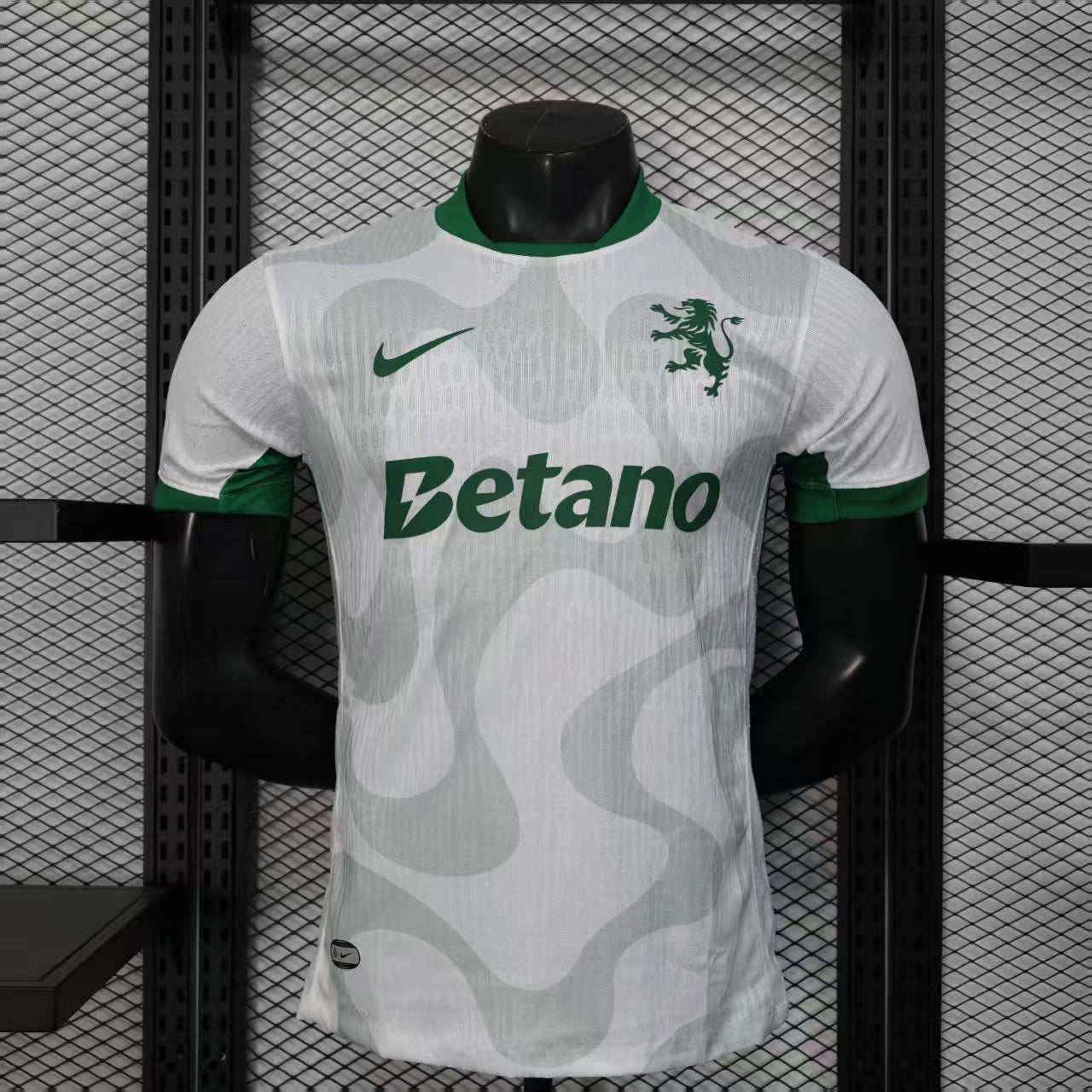 Sporting Lisbon 2025-26 Away