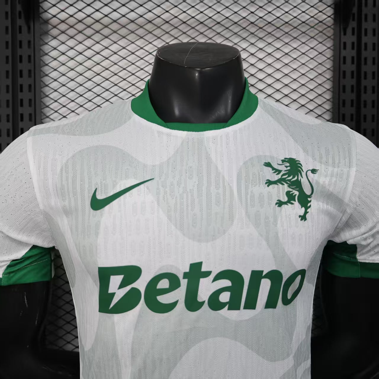 Sporting Lisbon 2025-26 Away